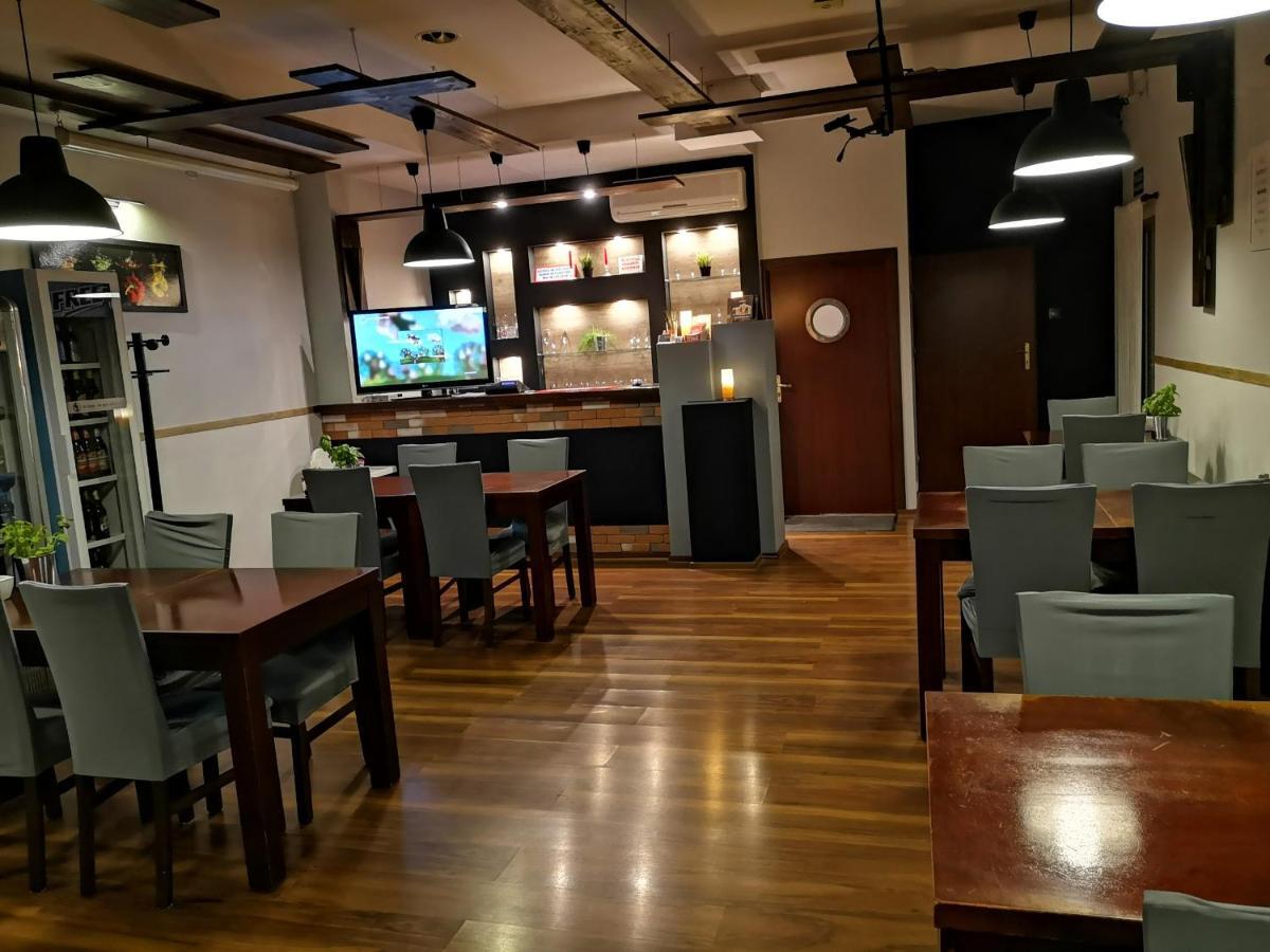 Hotel 1 Płock Eksteriør billede